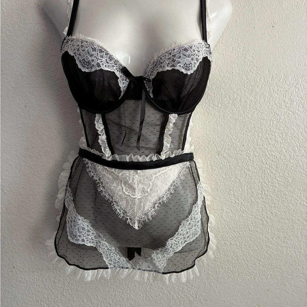 Victoria's Secret Black & White Lace Sheer French Maid Apron Lingerie L